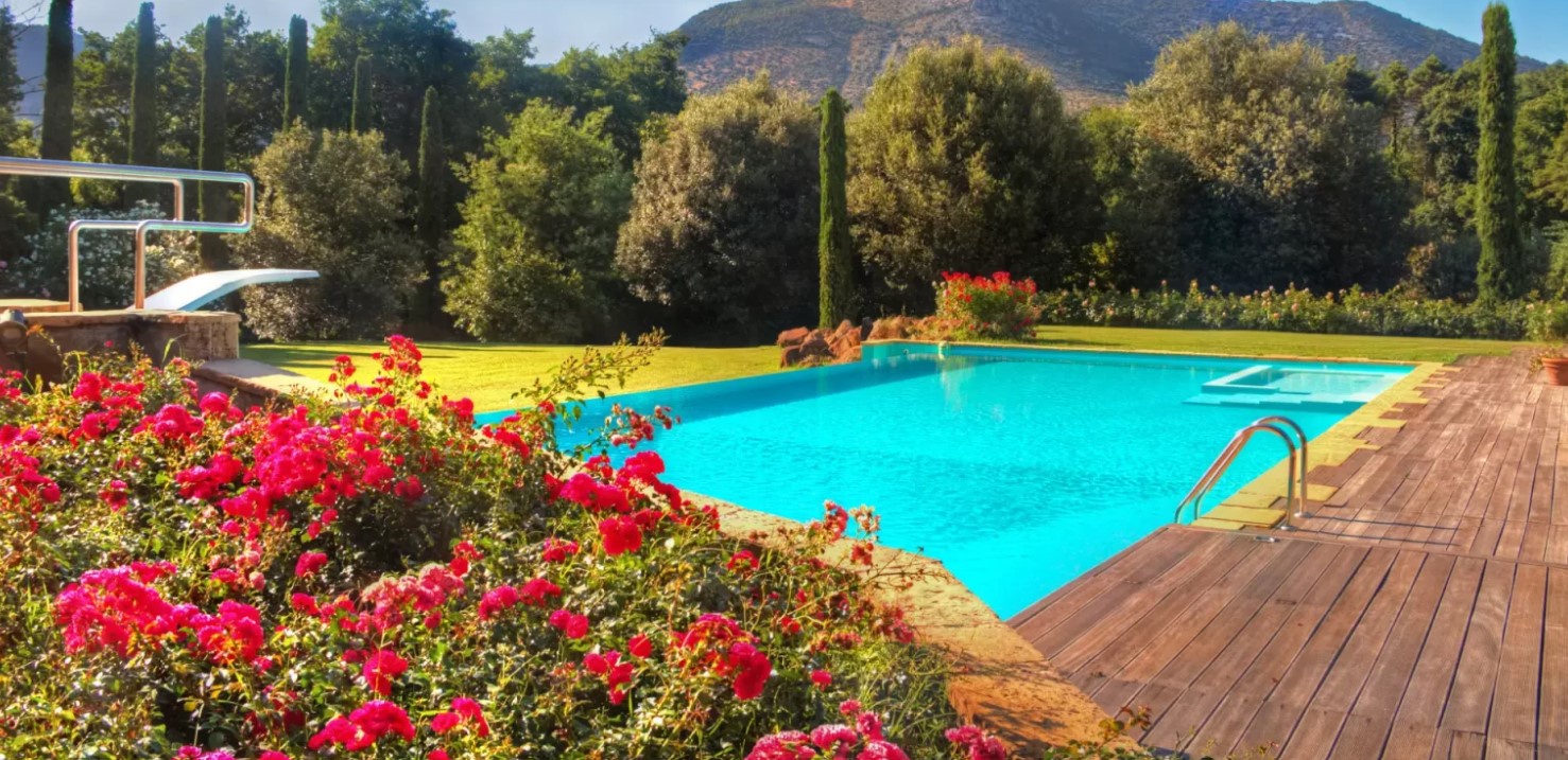 Earthcare Pools: Leading Swimming Pool Contractors in San Diego Redefine Outdoor Luxury